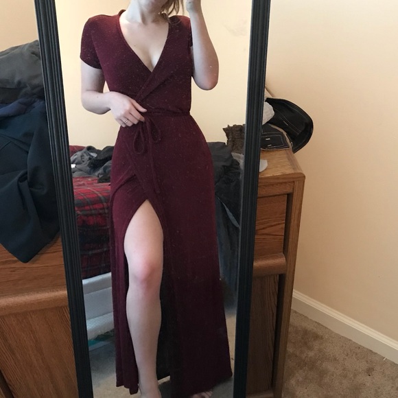 Boohoo Dresses & Skirts - 💕Boohoo Burgandy Maxi Dress💕